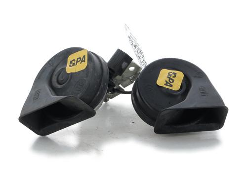 Used Horn Horn VW GOLF VII (5G1, BQ1, BE1, BE2) 1.6 TDI (105 hp) 33299701 33299701