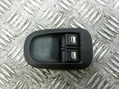 Used Left front window switch Left front window switch PEUGEOT 206 Hatchback (2A/C) 1.9 D (69 hp) 10453973 10453973