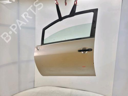 Used Left front door TOYOTA AURIS (_E15_) 1.4 D-4D (NDE150_, NDE150R) (90 hp) 29702269