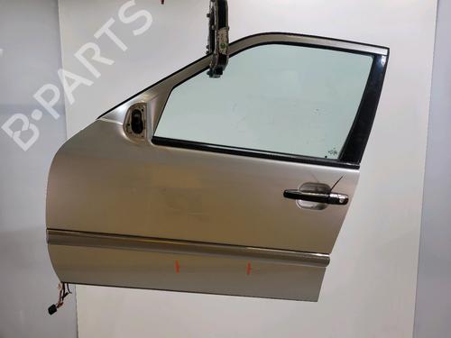 Used Left front door MERCEDES-BENZ E-CLASS (W210) E 200 (210.035) (136 hp) 27582106