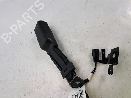 Used Seat buckle TOYOTA VERSO S (_P12_) 1.4 D4-D (NLP121_, NLP121R) (90 hp) 27916409