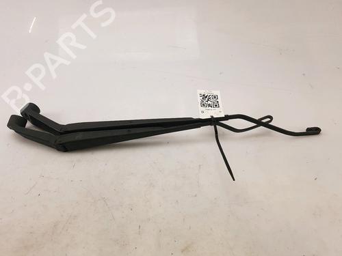 Used Front windshield wiper arm SUZUKI BALENO (FW, EW) 1.2 Hybrid (A1K412) (90 hp) 27900629