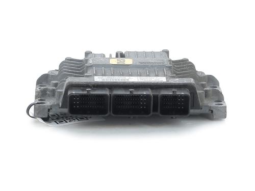 engine-control-unit-ecu-renault-scenic-ii-jm01_-2003-2004-2005-2006-2007-2008-2009-2010-31285210 main image