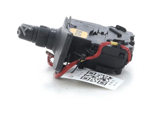 switch-renault-clio-iii-grandtour-kr01_-2007-31845001 main image