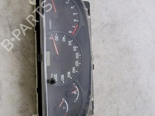Used Instrument cluster SUZUKI GRAND VITARA I (FT, HT) 2.0 4x4 (TA52, TL52, SQ420) (128 hp) 15049401