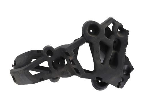 Kofangerbeslag bag RENAULT MEGANE III Coupe (DZ0/1_) 1.5 dCi (DZ09, DZ0D, DZ1F, DZ1G, DZ14, DZ29) (110 hp) 32770014