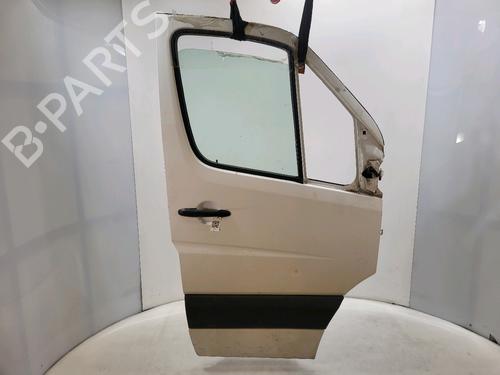 Used Right front door MERCEDES-BENZ SPRINTER 3-t Van (B906) 216 CDI (906.611, 906.613) (163 hp) 30449354