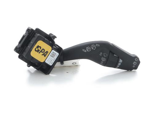 switch-ford-mondeo-v-hatchback-ce-2014-32333890 main image