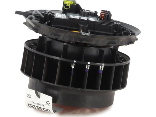 Heater blower motor MERCEDES-BENZ C-CLASS (W205) C 250 BlueTEC / d (205.008, 205.006) | BP25452824M62 