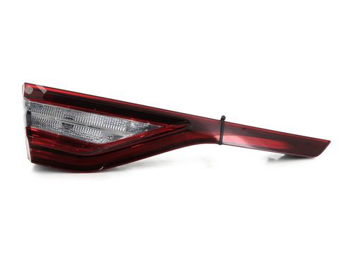 Used Left tailgate light RENAULT MEGANE IV Hatchback (B9A/M/N_) 1.5 Blue dCi 115 (B9A6) (116 hp) 29495885