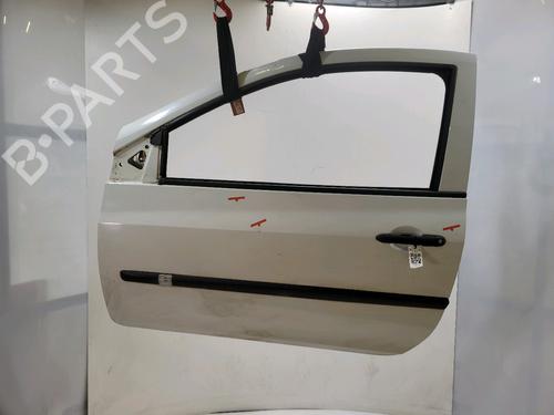 Used Left front door Left front door RENAULT CLIO III Hatchback Van (SB_, SR_) [2005-2026] 39705207 39705207