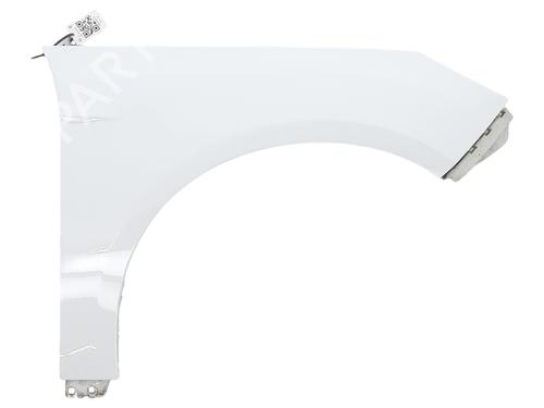 Używane Błotnik przedni prawy FORD FOCUS III 1.0 EcoBoost (125 hp) 32401293