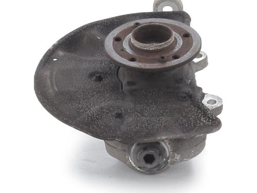 Used Left front steering knuckle Left front steering knuckle MERCEDES-BENZ M-CLASS (W166) ML 250 CDI / BlueTEC 4-matic (166.004, 166.003) (204 hp) 33189588 33189588