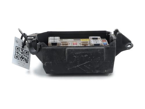 Used Fuse box Fuse box RENAULT CLIO III (BR0/1, CR0/1) [2005-2014] 33420371 33420371