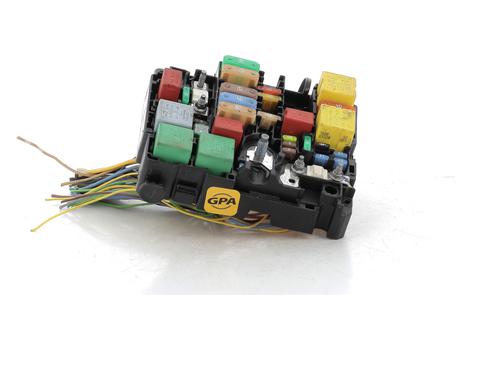Fuse box PEUGEOT 208 I (CA_, CC_) 1.6 BlueHDi 100 | BP27901299E1