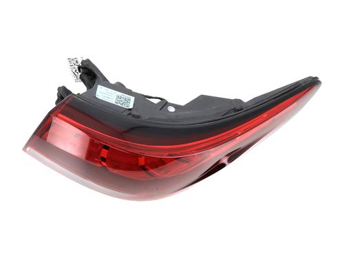 Used Right taillight MG MG ZS SUV (AZS1) 1.5 VTi (106 hp) 31303609