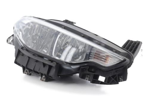 right-headlight-fiat-tipo-hatchback-356_-357_-2016-36962295 main image