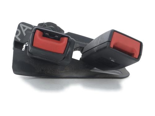 Used Seat buckle AUDI A4 B8 Avant (8K5) 2.0 TDI (120 hp) 31303862