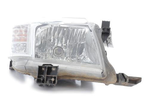 Faro destro TOYOTA HILUX VII Pickup (_N1_, _N2_, _N3_) 2.5 D-4D 4WD (KUN25) (144 hp) 31705590