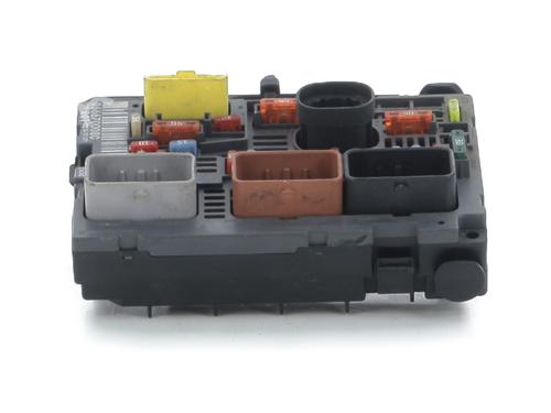 Used Fuse box CITROËN C4 Picasso I MPV (UD_) 1.6 HDi (109 hp) 30917899