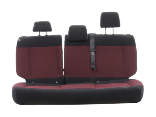 rear-seat-citroen-c4-cactus-2014-34388912 main image