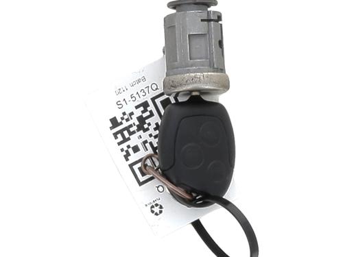 Used Ignition barrel FORD FIESTA V (JH_, JD_) 1.6 16V (100 hp) 30895219