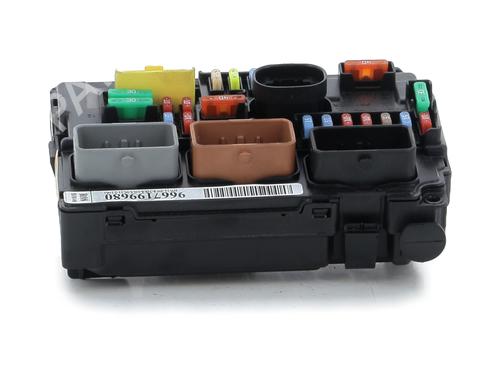 fuse-box-citroen-c3-ii-sc_-2009-33925864 main image