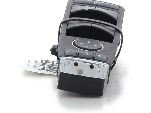 Left front window switch MERCEDES-BENZ CLA Coupe (C117) CLA 200 CDI (117.301) | BP32006627I27
