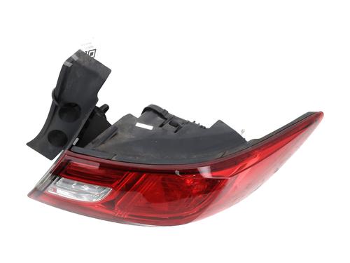 right-taillight-renault-clio-iv-bh_-2012-2013-2014-2015-2016-2017-2018-2019-2020-2021-32256011 main image