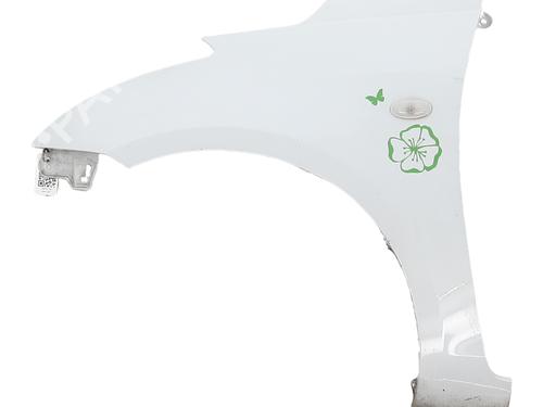 Used Left front fenders Left front fenders SUZUKI SWIFT IV (FZ, NZ) 1.2 (AZH412, ZC72S) (94 hp) 33299857 33299857