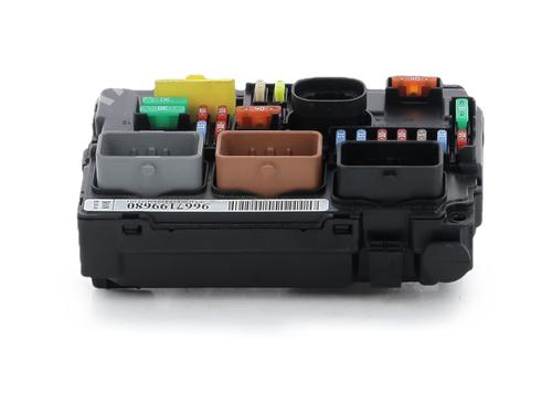fuse-box-citroen-c3-picasso-sh_-2008-36877006 main image