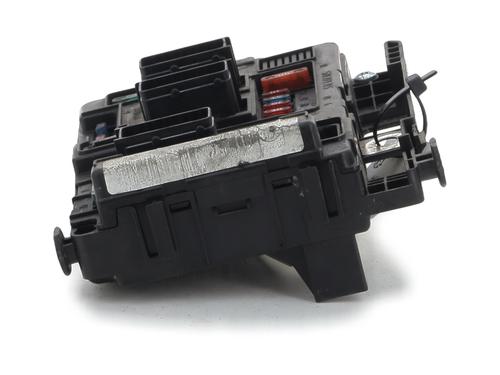 Used Fuse box Fuse box PEUGEOT 807 (EB_) 2.2 HDi (128 hp) 30189937 30189937