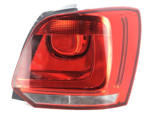 Feu arrière droit VW POLO V (6R1, 6C1) 1.6 TDI (90 hp) 28364667