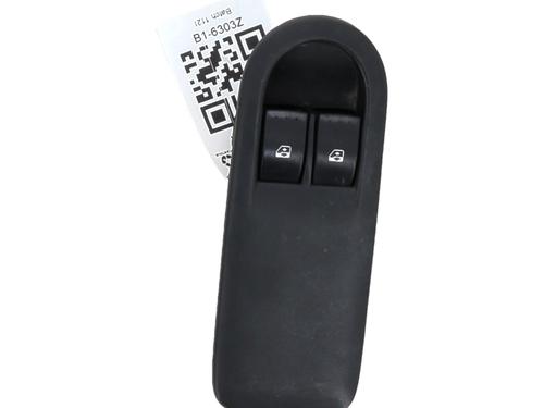 Used Left front window switch RENAULT MEGANE II (BM0/1_, CM0/1_) 1.4 16V (BM0B, CM0B) (98 hp) 30474516