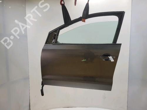 Used Left front door Left front door 39045605 39045605