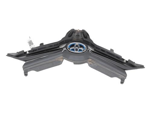 Used Grille TOYOTA AURIS Estate (_E18_) 1.8 Hybrid (ZWE186_, ZWE186R, ZWE186H) (136 hp) 30523693