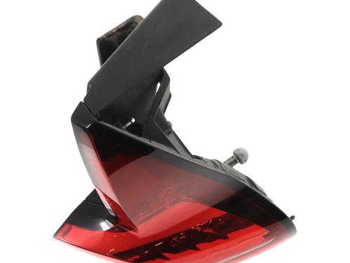 Farolim direito RENAULT GRAND SCÉNIC IV (R9_) 1.7 Blue dCi 120 (R9A7, R9A8) (120 hp) 31122718