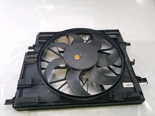 Used Radiator fan VOLVO XC60 II (246) D4 (190 hp) 28447089