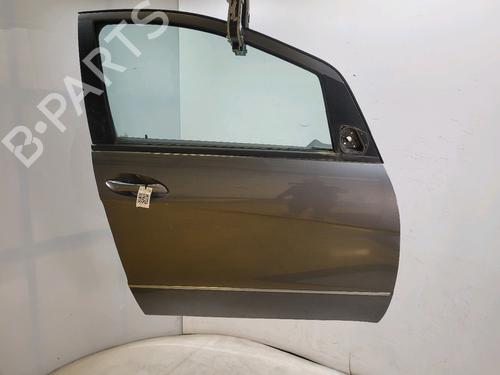 Porta anteriore destra Porta anteriore destra MERCEDES-BENZ A-CLASS (W169) A 180 CDI (169.007, 169.307) (109 hp) 35999079 35999079