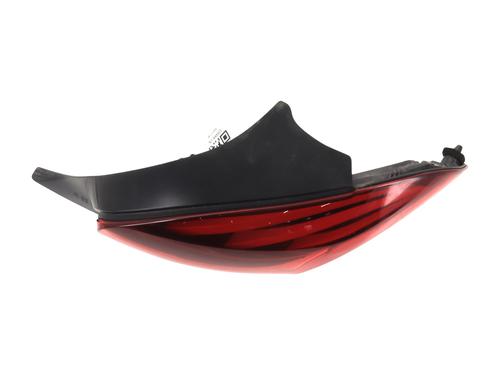 Højre baglygte PEUGEOT 208 I (CA_, CC_) 1.0 VTi (68 hp) 31367965