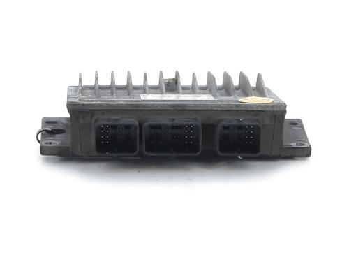 engine-control-unit-ecu-renault-clio-ii-bb_-cb_-1998-1999-2000-2001-2002-2003-2004-2005-2006-2007-2008-2009-2010-2011-2012-2013-2014-2015-2016-32180788 main image