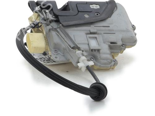 Front left lock VW PASSAT B6 (3C2) 2.0 TDI 16V 4motion | BP29931700C98 