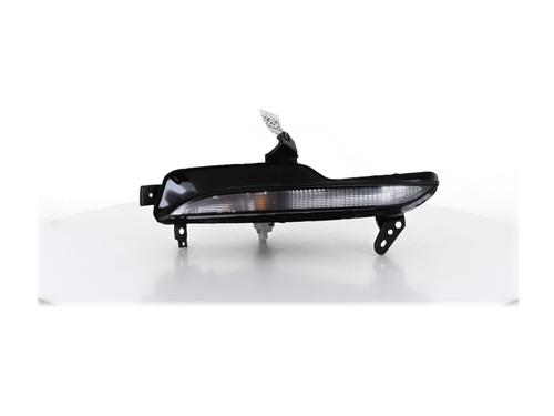 right-front-indicator-renault-megane-iv-hatchback-b9amn_-2015-34642827 main image