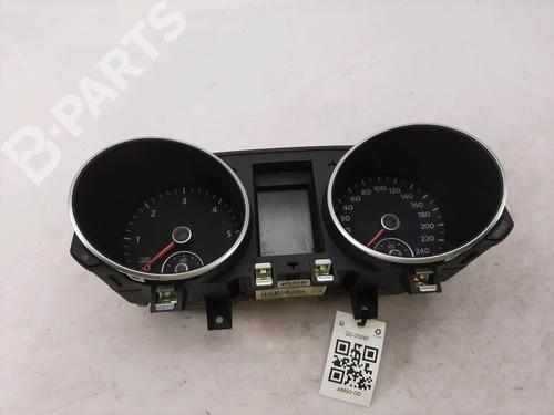 Used Instrument cluster VW GOLF VI (5K1) 1.6 TDI (105 hp) 11940746