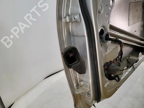 Right front door VW POLO IV (9N_, 9A_) 1.4 TDI | BP27309846C3