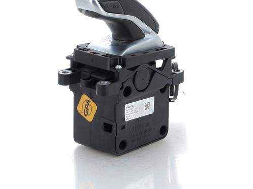 Used Gear lever OPEL CORSA F (P2JO) 1.2 (68) (101 hp) 23203057