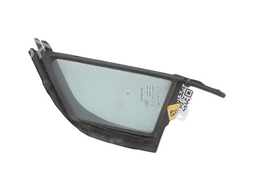 front-left-quarter-glass-toyota-yaris-_p9_-2005-2006-2007-2008-2009-2010-2011-2012-2013-2014-31821823 main image