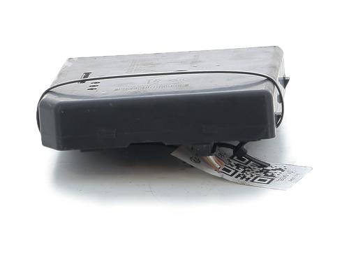 Used Fuse box RENAULT KADJAR (HA_, HL_) 1.2 TCe 130 (HLMR) (130 hp) 30768887