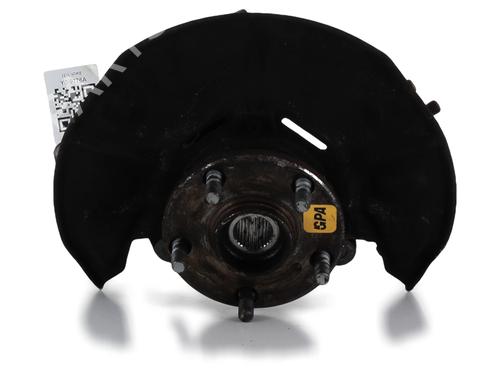 Fusee links voor TOYOTA COROLLA Verso (ZER_, ZZE12_, R1_) 2.2 D-4D (AUR10_, AUR10R) (136 hp) 30632511