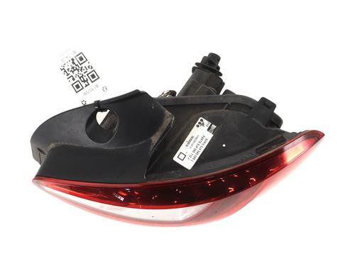 Farolim direito Farolim direito SEAT IBIZA IV (6J5, 6P1) 1.2 TSI (90 hp) 35998909 35998909